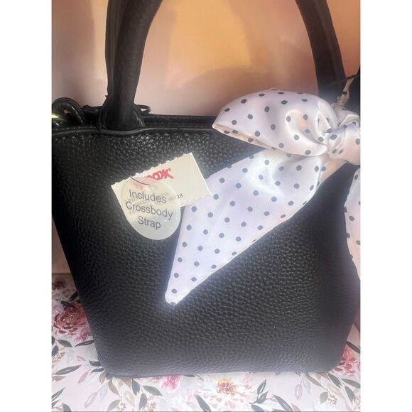 Nanette Lepore Mom & Mini 2 Piece Purse Satchel/Crossbody Boxed Set Black NIB - Picture 3 of 8